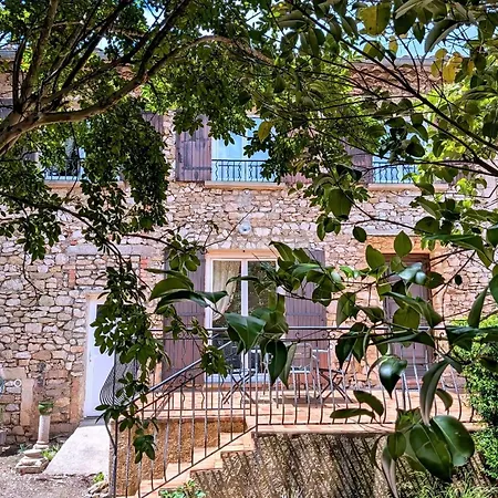 Maison Centre Jardin Piscine Partagee Dom wakacyjny Goudargues