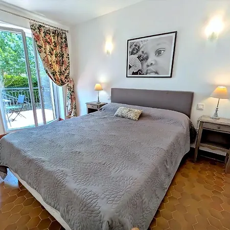 Maison Centre Jardin Piscine Partagee Prázdninový dům Goudargues