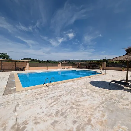 Maison Centre Jardin Piscine Partagee Dom wakacyjny Goudargues